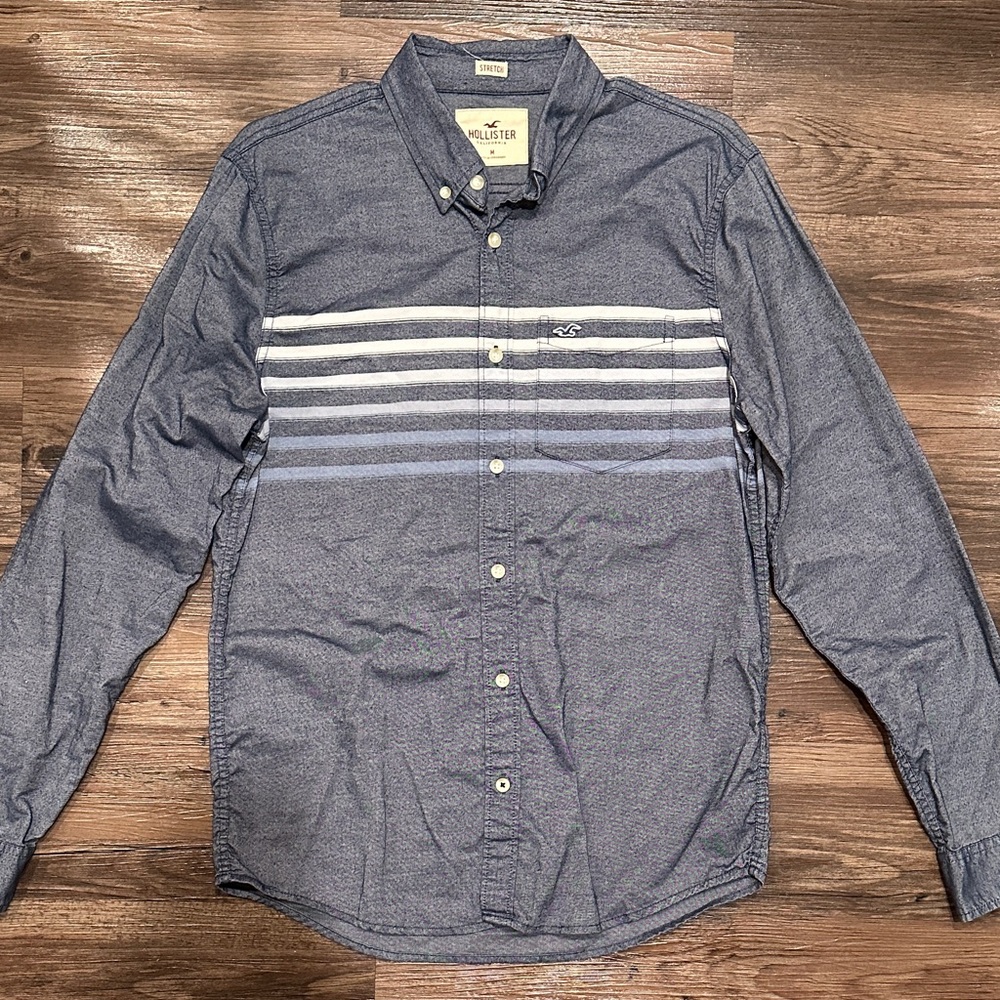 Hollister Men's Striped Gray Button-Down Shirt
